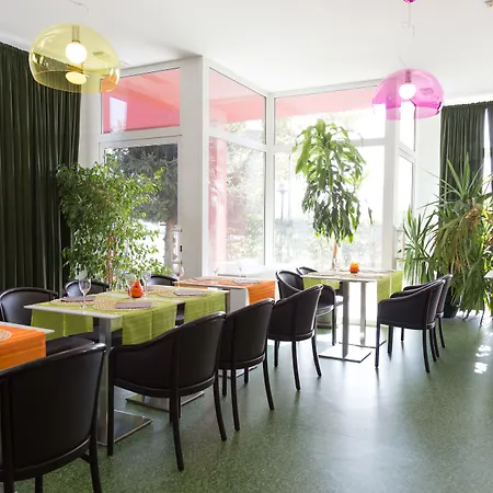 Hotel Campus 3*