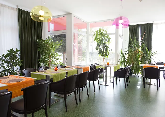 Ξενοδοχείο Campus 3*