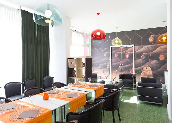 Ξενοδοχείο Campus 3*