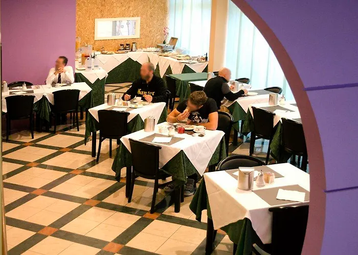 Ξενοδοχείο Campus 3*