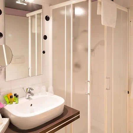 מלון Campus קולצ'יו