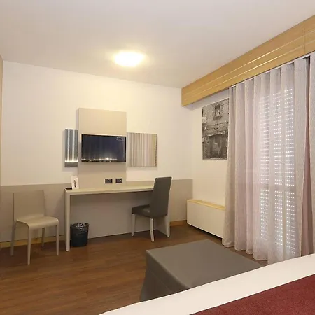 Campus מלון קולצ'יו