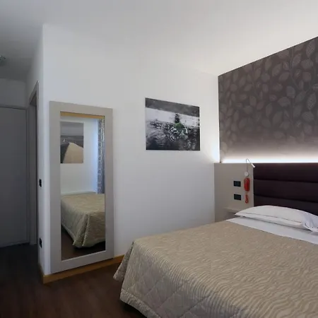 Hotel Campus 3*