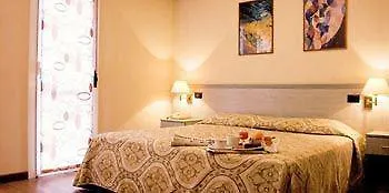 Campus Hotel 3*