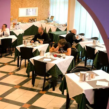 Hotel Campus 3*
