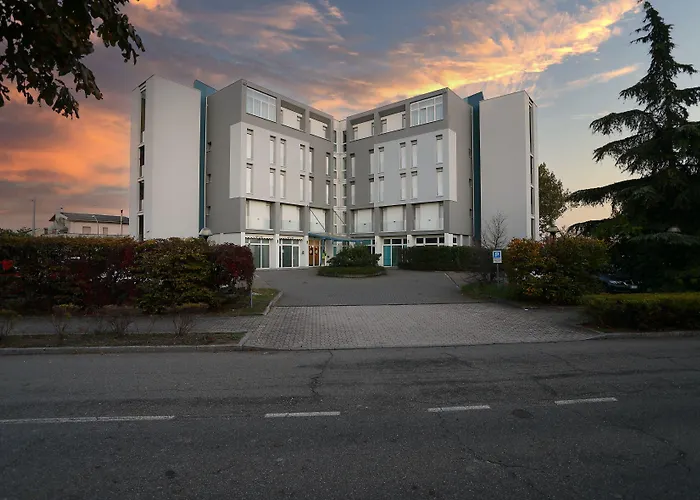 호텔 Campus 콜레키오